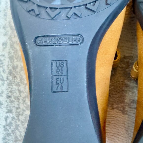 NWOT Aerosoles Tornado Tan Suede Wedge Mary Janes - Picture 15 of 15